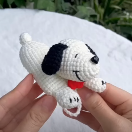 Snoopy Keycover Crochet Pattern
