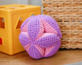 Amish Puzzle Ball Crochet Pattern