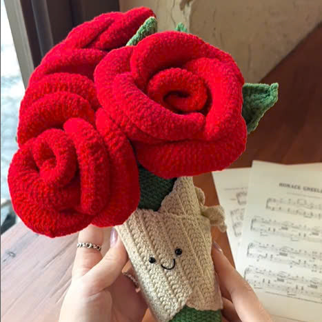 Everlasting Roses Crochet Pattern